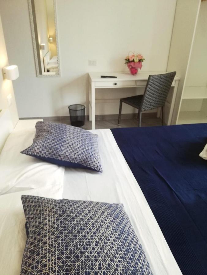 Cosmo Rooms Santa Domenica Talao Exterior foto