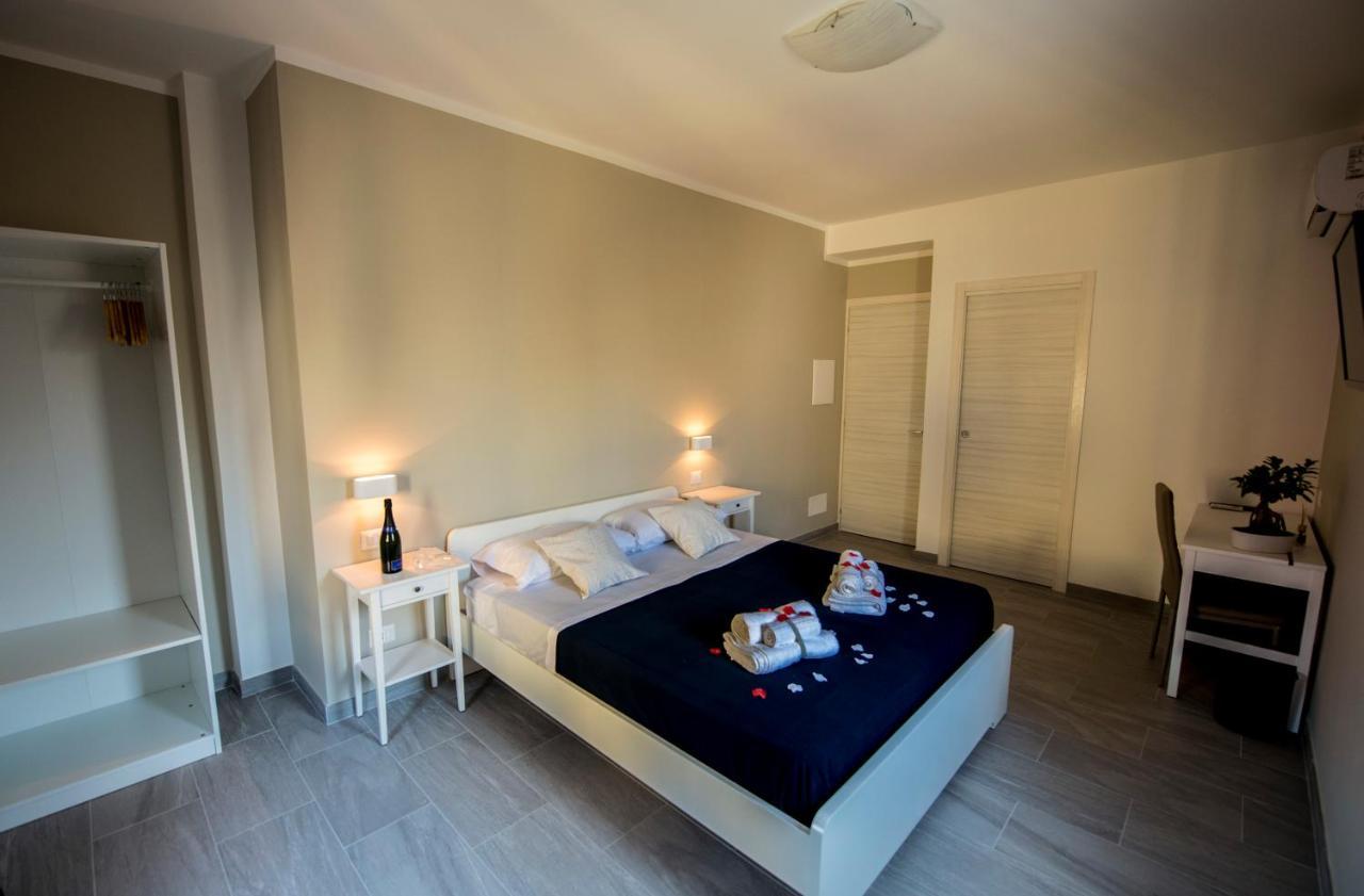 Cosmo Rooms Santa Domenica Talao Exterior foto